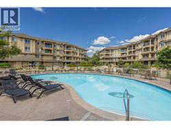 Outdoor pool - 