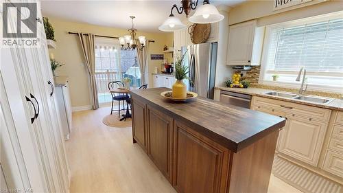 39 Falcon Court, Cambridge, ON 