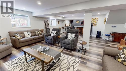 39 Falcon Court, Cambridge, ON 