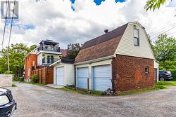 Garages - 