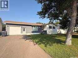 595 9th STREET W Shaunavon, SK S0N 2M0
