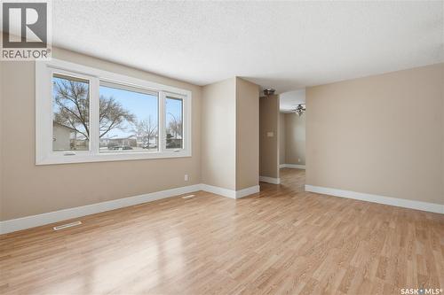 94 Lloyd Crescent, Regina, SK 
