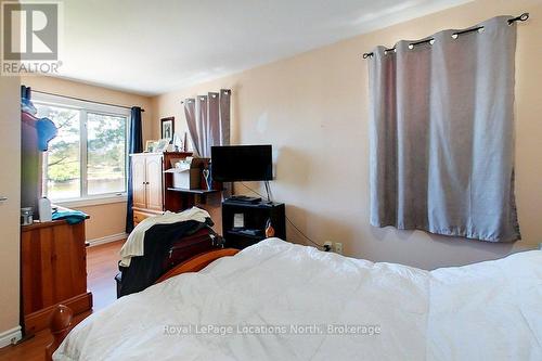 Main Bedroom Currently - 32 River Road E, Wasaga Beach, ON 