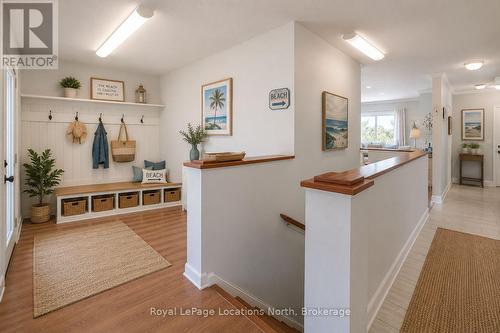 Virtually Staged Entry/Mudroom - 32 River Road E, Wasaga Beach, ON 