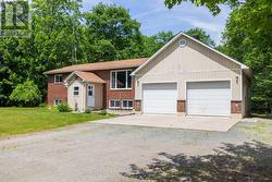 4782 BRITON-HOUGHTON BAY ROAD  Rideau Lakes, ON K0G 1V0