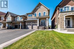 18 MONKTON CIRCLE Brampton, ON L6Y 0X1