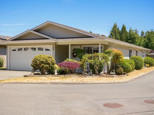 #100-7570 Tetayut Rd  Central Saanich, BC V8M 2H4