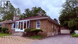 2212 KENNEDY ROAD  Toronto, ON M1T 3G4