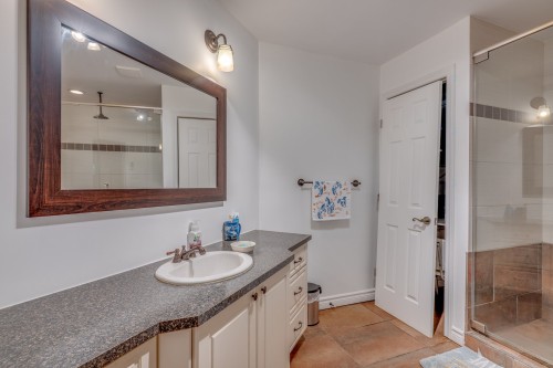 Salle de bains - 1100 Rue Du Cardinal, Saint-Jérôme, QC 