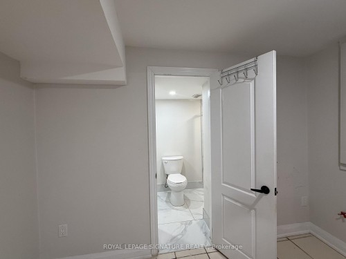 806 Envoy Drive, Mississauga, ON 