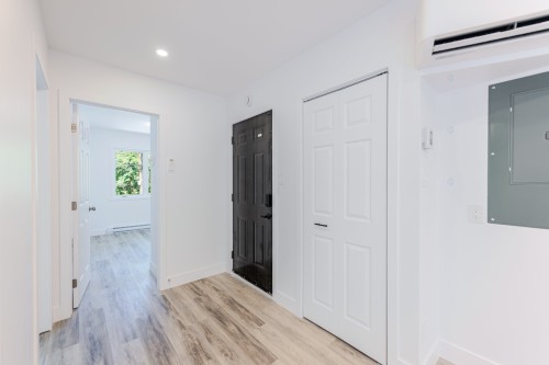 Mud Room - 6980 Av. De Chester, Montréal (Côte-Des-Neiges/Notre-Dame-De-Grâce), QC 