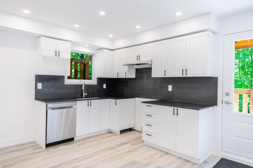 Kitchen - 6980 Av. De Chester, Montréal (Côte-Des-Neiges/Notre-Dame-De-Grâce), QC 