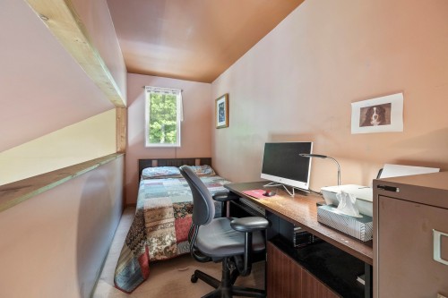 Mezzanine - 111 Ch. Braemar, Gore, QC - Indoor Photo Showing Office