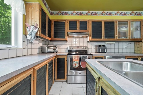 Cuisine - 111 Ch. Braemar, Gore, QC - Indoor Photo Showing Kitchen With Double Sink