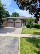 2560 Cynara Road  Mississauga, ON L5B 2R7