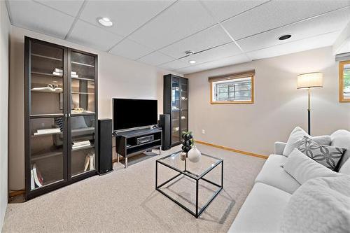 240 Springfield Rd, Winnipeg, MB 