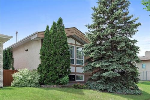 240 Springfield Rd, Winnipeg, MB 