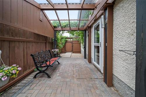 240 Springfield Rd, Winnipeg, MB 