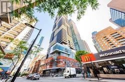 1810 - 7 GRENVILLE STREET Toronto, ON M4Y 0E9