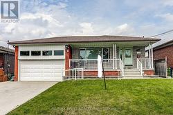 19 ARCHWAY CRESCENT  Toronto, ON M9M 1V5