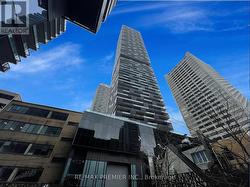 4301 - 8 EGLINTON AVENUE E Toronto, ON M4P 0C1