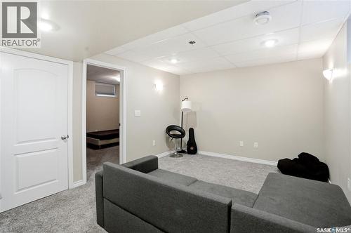 302 Dickson Crescent, Saskatoon, SK 