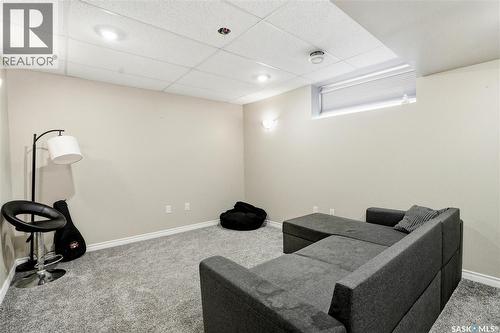 302 Dickson Crescent, Saskatoon, SK 