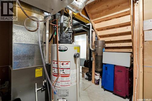 302 Dickson Crescent, Saskatoon, SK 