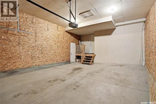 302 Dickson Crescent, Saskatoon, SK 