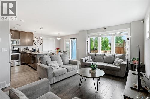 302 Dickson Crescent, Saskatoon, SK 