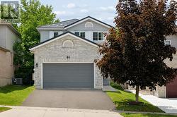 44 ALDERSON DRIVE  Cambridge, ON N3C 4C5