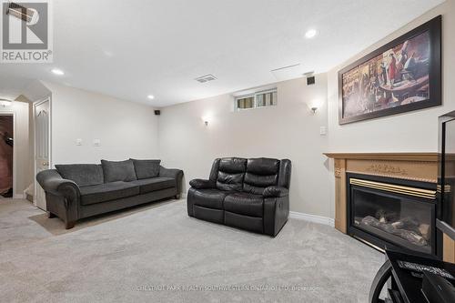 44 Alderson Drive, Cambridge, ON 