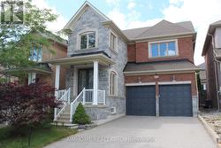 223 EMMA BROADBENT COURT  Newmarket, ON L3X 3K8