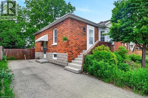 78 EAST 14TH Street  Hamilton, ON L9A 4B5