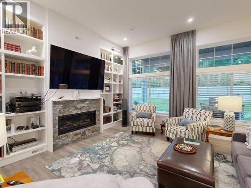 4048 Saturna Ave, Powell River, BC 