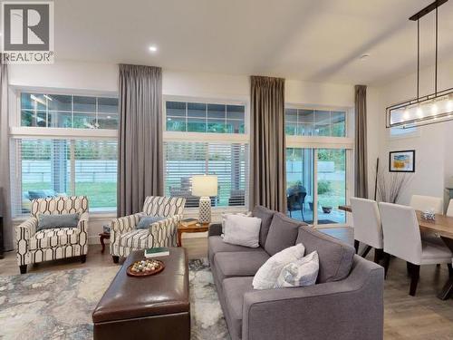 4048 Saturna Ave, Powell River, BC 