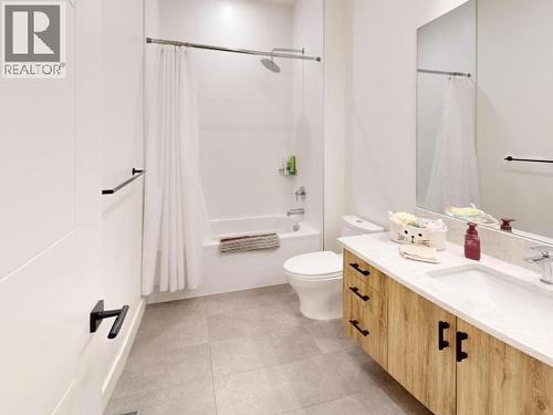 4048 Saturna Ave, Powell River, BC 