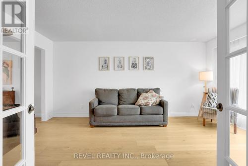 53 Oakridge Drive, Barrie, ON 