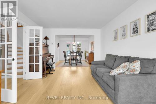 53 Oakridge Drive, Barrie, ON 