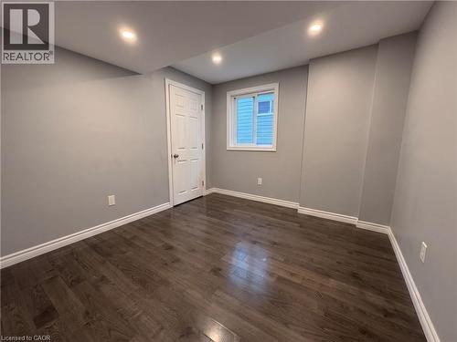 304 Lemon Grass Crescent Unit# B, Kitchener, ON 