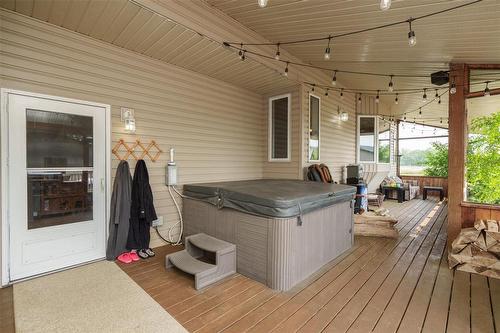 25 Oak Avenue, Oak Point, MB 