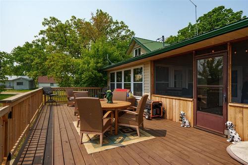 25 Oak Avenue, Oak Point, MB 
