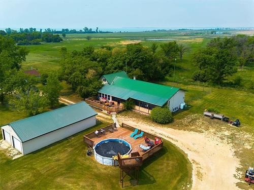 25 Oak Avenue, Oak Point, MB 