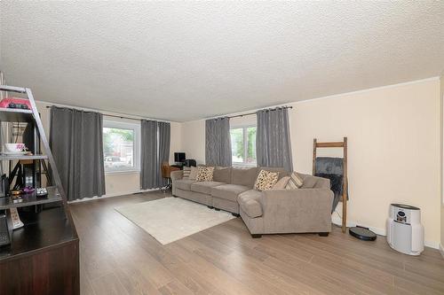 42 Sandale Drive, Winnipeg, MB 
