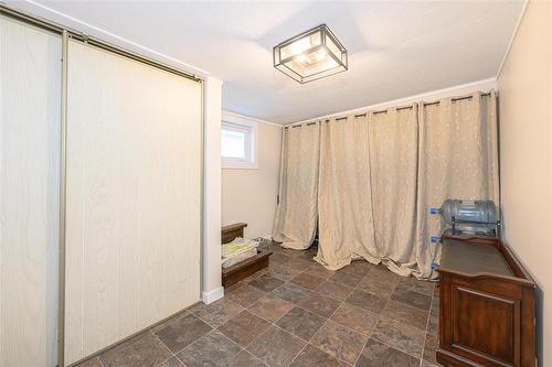 42 Sandale Drive, Winnipeg, MB 