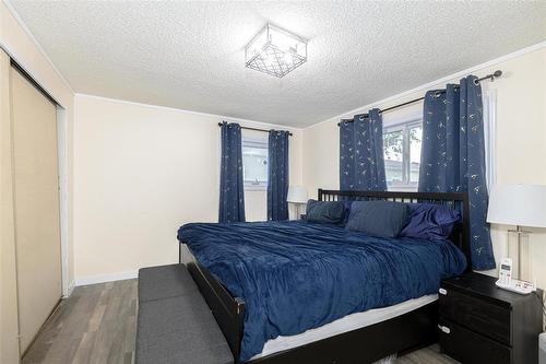42 Sandale Drive, Winnipeg, MB 