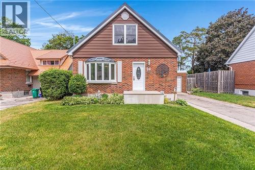 66 SHERWOOD Avenue  Kitchener, ON N2B 1J9