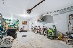 Garage - 