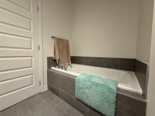 Bathroom - 404-3163 Boul. De La Gare, Vaudreuil-Dorion, QC 