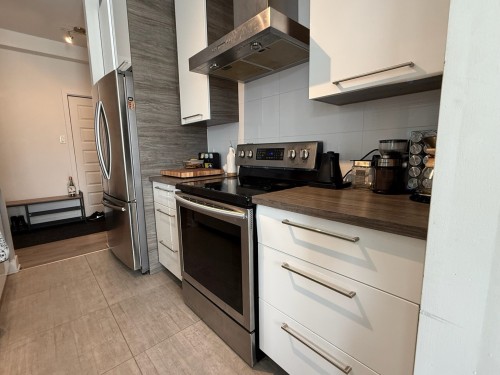 Kitchen - 404-3163 Boul. De La Gare, Vaudreuil-Dorion, QC 